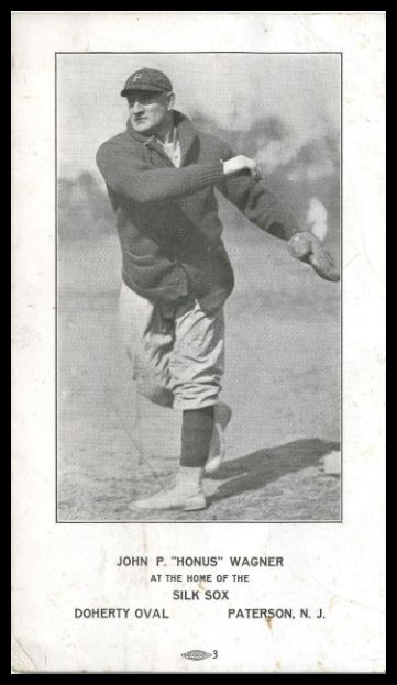 ADV 1917 Dougherty Silk Sox Wagner.jpg